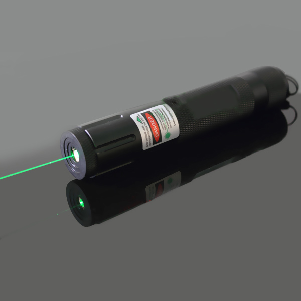 adjustable 200mw green laser pointer flashlight burning match