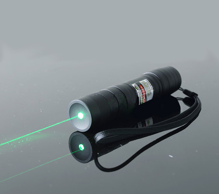 powerful 200mw green laser pointer