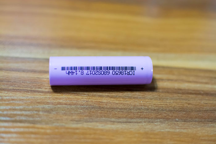 18650 rechargeable battery